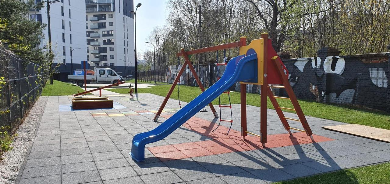 Apple Apartments - Mickiewicza Prywatne Miejsce Parkingowe Łódź Kültér fotó